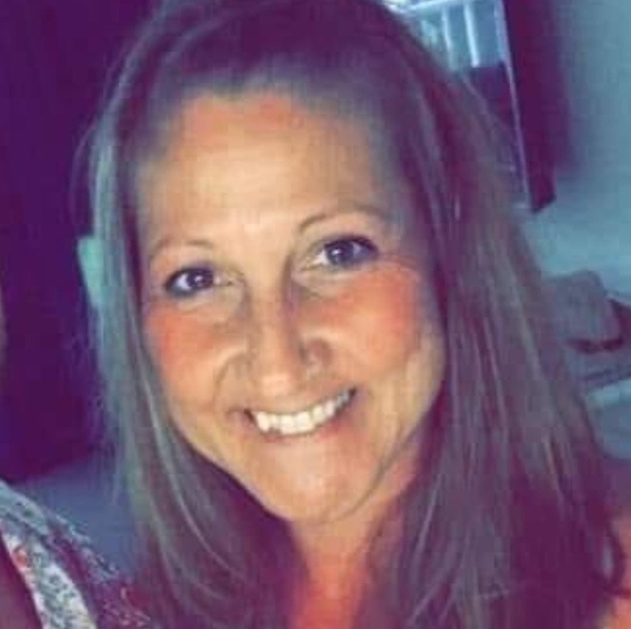 Meet your Posher, Sandra - Picture 1 of 1